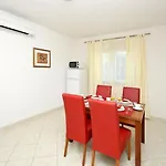 Daire Moonlight - One Bedroom With Sea View Balcony Junior Trogir
