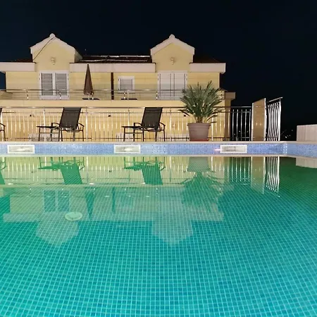 Daire Moonlight - One Bedroom With Sea View Balcony Junior
